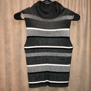 KENDALL&KYLIE Turtle Neck Short Sleeve